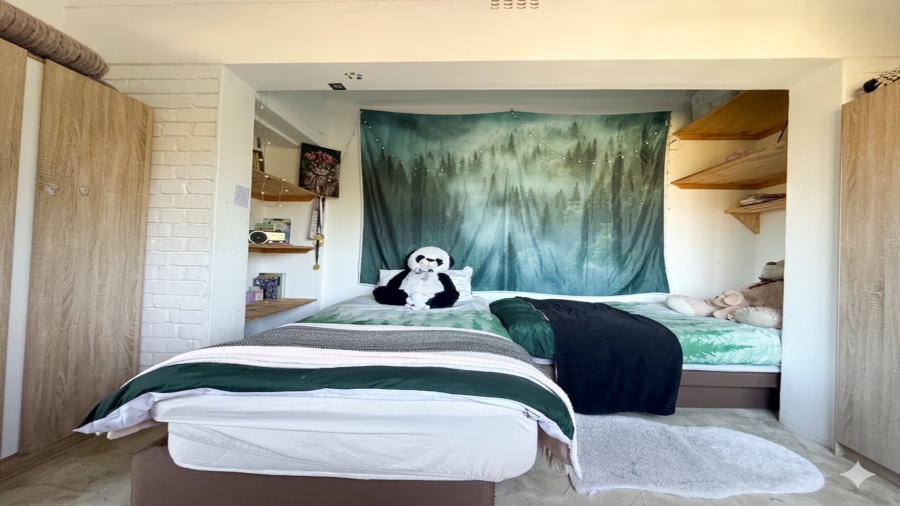 4 Bedroom Property for Sale in Welbedacht Western Cape
